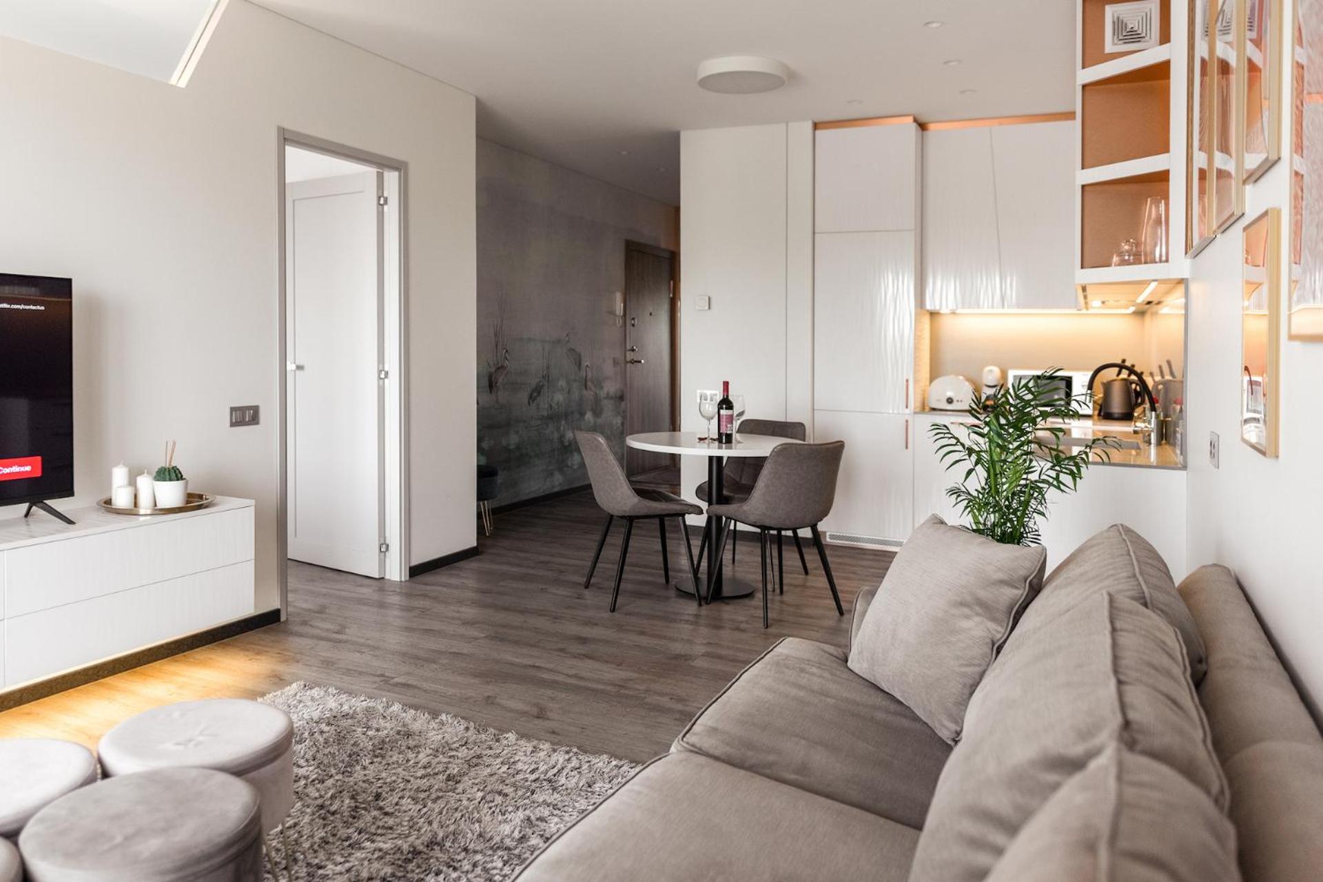 Bright Kaunas Apartment With Castle View Eksteriør bilde